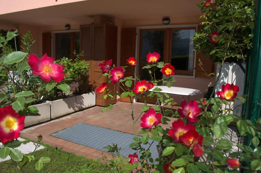 Residence Gardablu Brenzone sul Garda Apartahotel