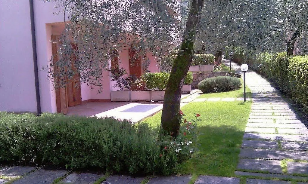 Residence Gardablu Brenzone sul Garda Apartahotel